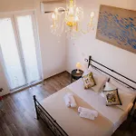 Vanda's Terrace * פלרמו